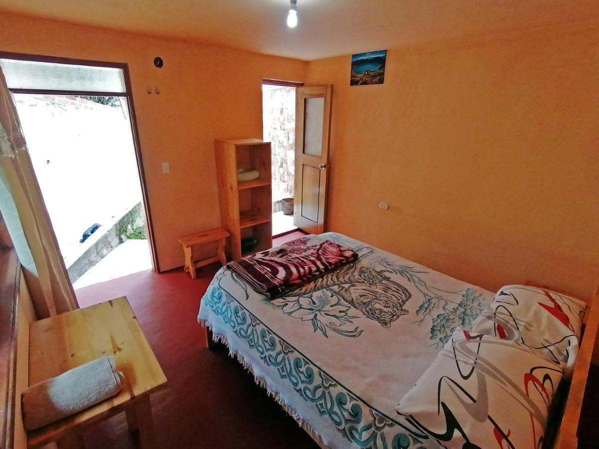 Hostal Dona Clarita & Vegetarian Food Chugchilan ภายนอก รูปภาพ
