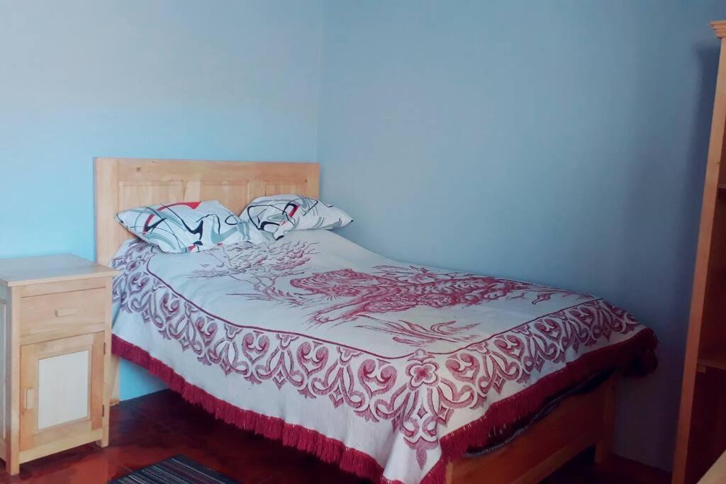 Hostal Dona Clarita & Vegetarian Food Chugchilan ภายนอก รูปภาพ