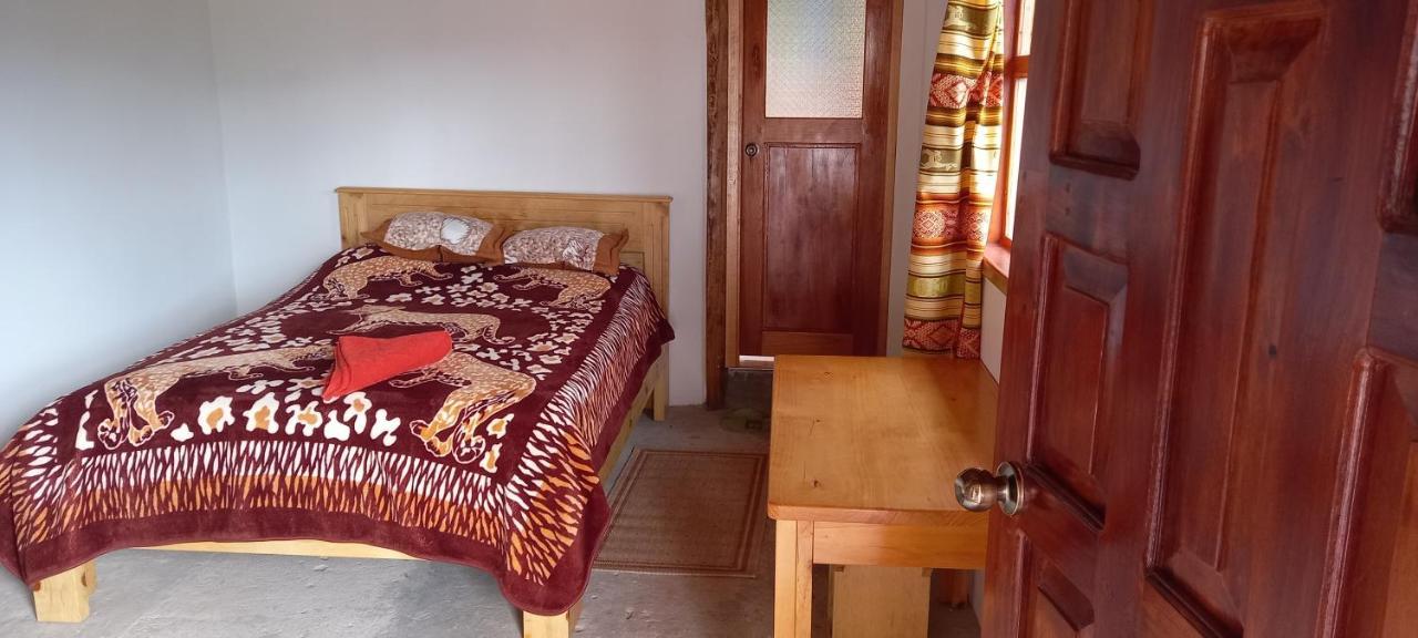 Hostal Dona Clarita & Vegetarian Food Chugchilan ภายนอก รูปภาพ