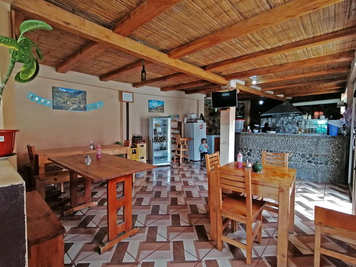 Hostal Dona Clarita & Vegetarian Food Chugchilan ภายนอก รูปภาพ